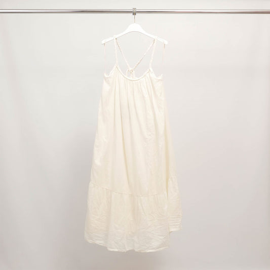 Robe bohème à bretelles tressées et volant bas – BCG01098