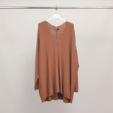 Pull col V oversize en maille douce YF12022