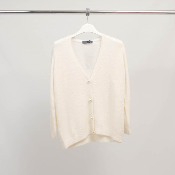 Lightweight V-neck cardigan with pearl buttons – CA9876