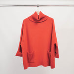 Load image into Gallery viewer, Oversized turtleneck sweater with ribbed pockets DSY8304