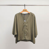 Blouse boutonnée satinée à ligne ample KD9017VS