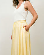 Load image into Gallery viewer, Satin skirt DB15167