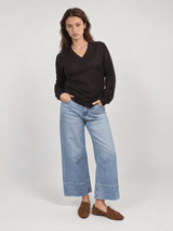 Pull en laine mérinos à col V et coupe fluide – DSYL88240