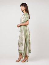 Robe satinée fluide à imprimé paysage KD7850VS-2