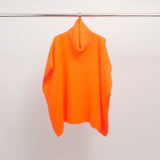 Poncho col roulé en maille douce oversize MCL23100