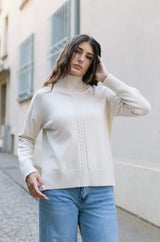 Straight-cut cable-knit turtleneck sweater DSY9548
