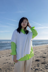 Sleeveless V-neck poncho in soft knit YF67035