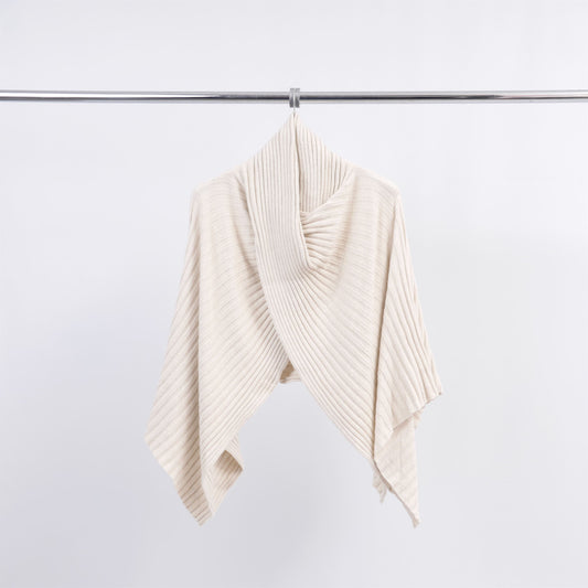 Poncho côtelé asymétrique en maille douce DSY8933