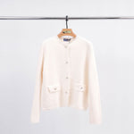 Load image into Gallery viewer, Short cardigan with mother-of-pearl buttons and frayed edges HY11057