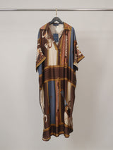 Robe longue satinée à imprimé équestre KD9720VS-2