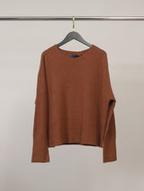 Pull en maille souple à col rond et bas côtelé YF570294