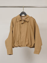Blouson court à ligne souple, bas élastiqué — THS82025