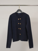 Gilet court en maille à boutons dorés et bords effilochés HY12970