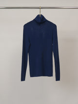 Pull en laine mérinos à col montant et coupe ajustée – DSYL88248