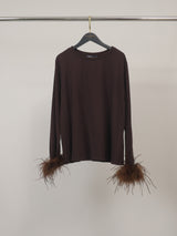 T-shirt fluide à manches ornées de plumes – MJ66441