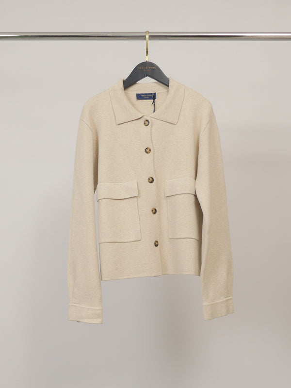 Veste en maille à poches plaquées – HY26036