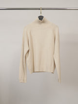 Pull en maille ample à col montant et poignets boutonnés – DSY9477