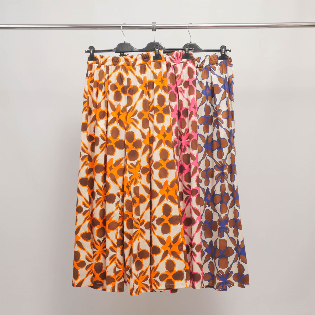 Wide leg floral print trousers with elasticated waist tdm19123 6