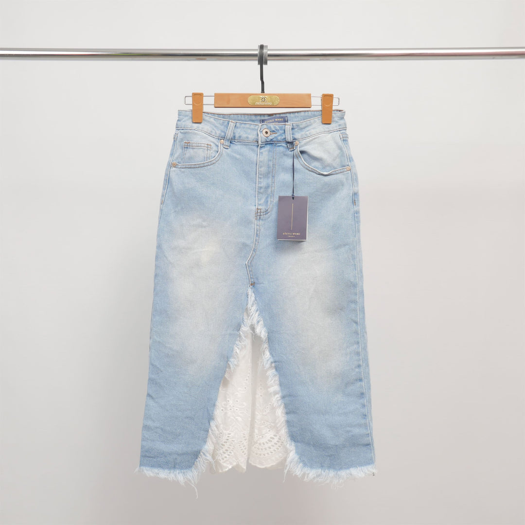 Denim midi skirt with embroidered slit and frayed edges - CSW1333