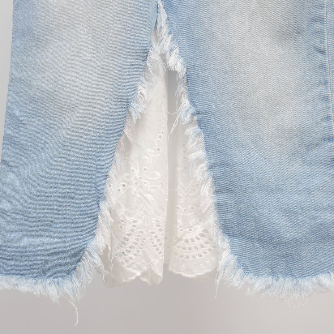 Denim midi skirt with embroidered slit and frayed edges - CSW1333