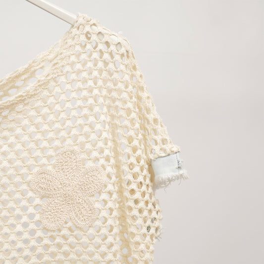 Top crochet fleurs brodées manches denim – COL33588