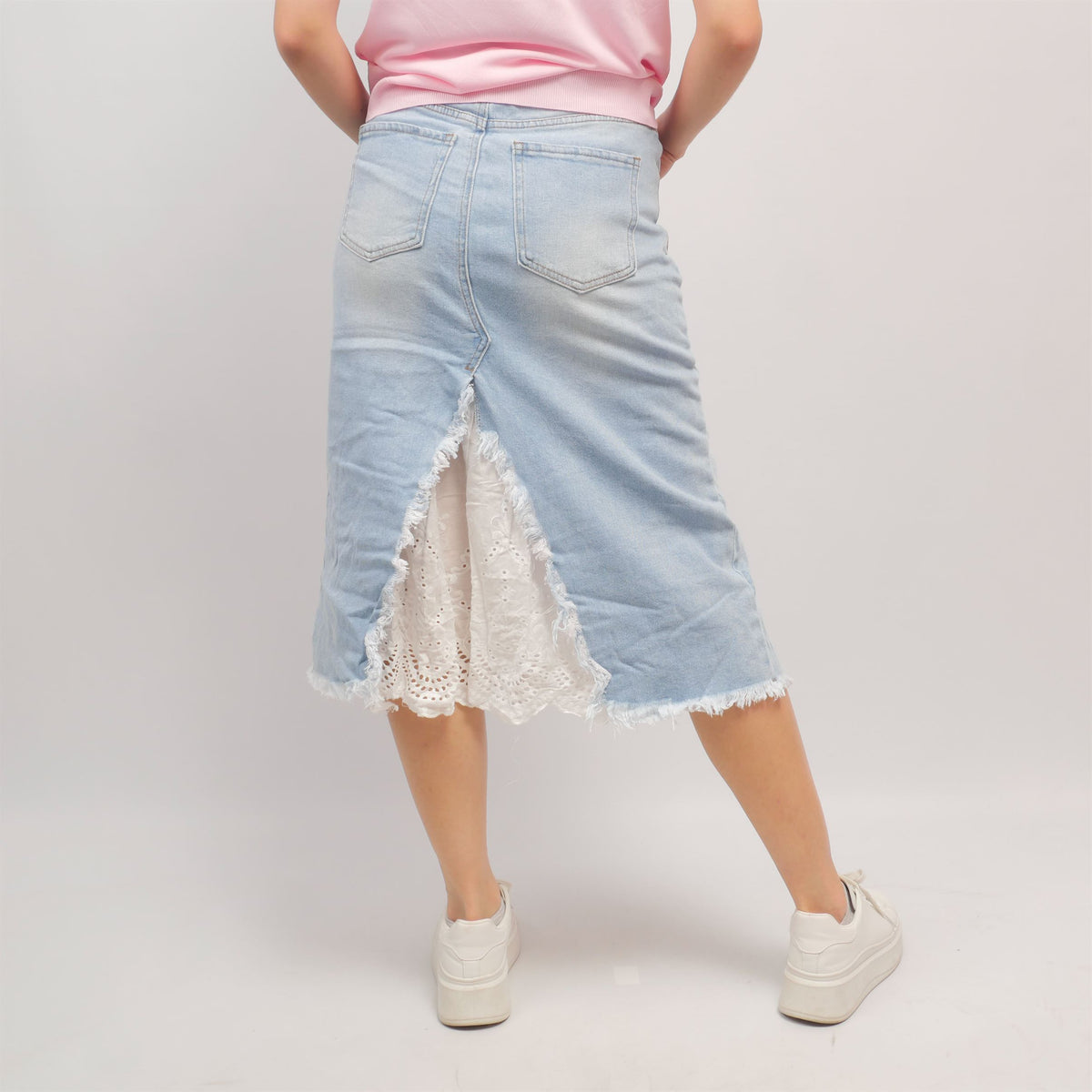 Denim midi skirt with embroidered slit and frayed edges   csw1333