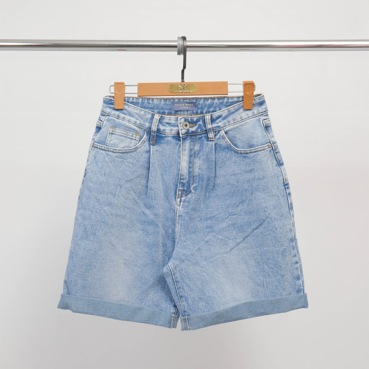 High waisted denim bermuda shorts with a relaxed fit – sd9269