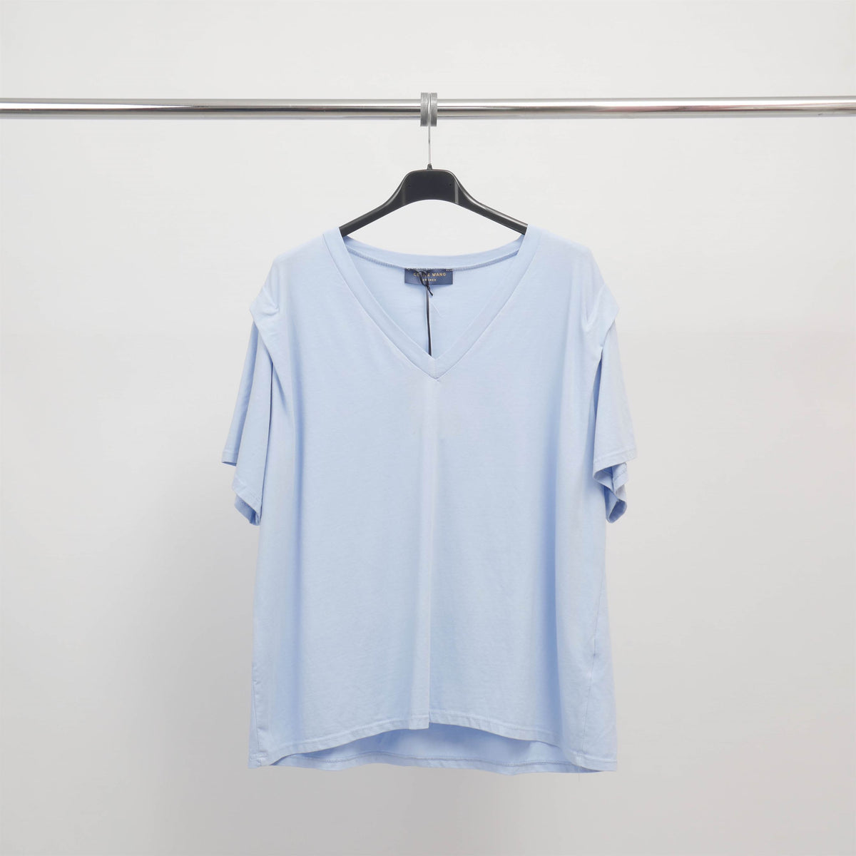 Loose v neck t shirt in stretch cotton   tdm31925