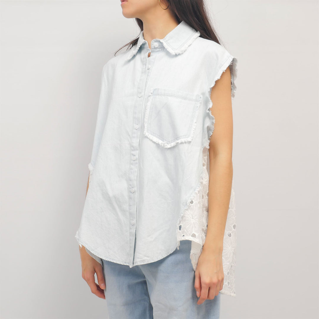 Sleeveless blouse in denim and eyelet embroidery – CSW3201