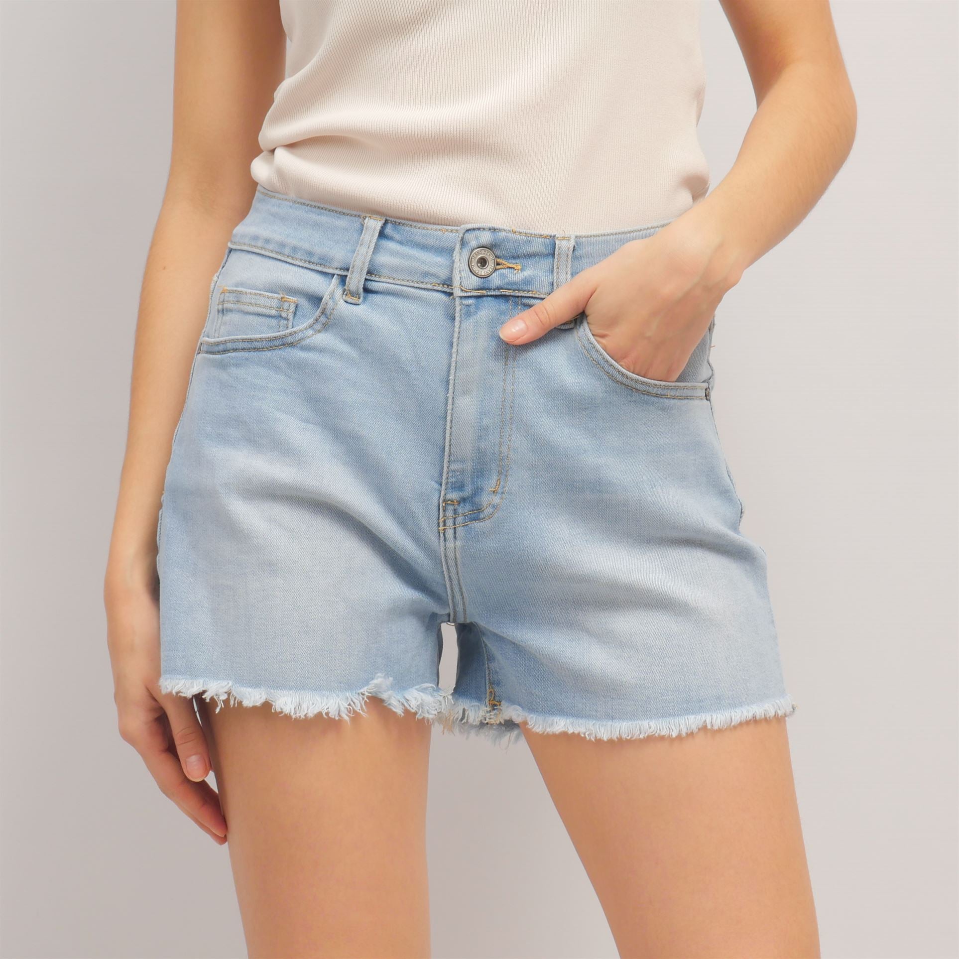 Short en jean bords effilochés – SD6952