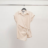 Chemise nouée sans manches col tailleur – TDM17824-2