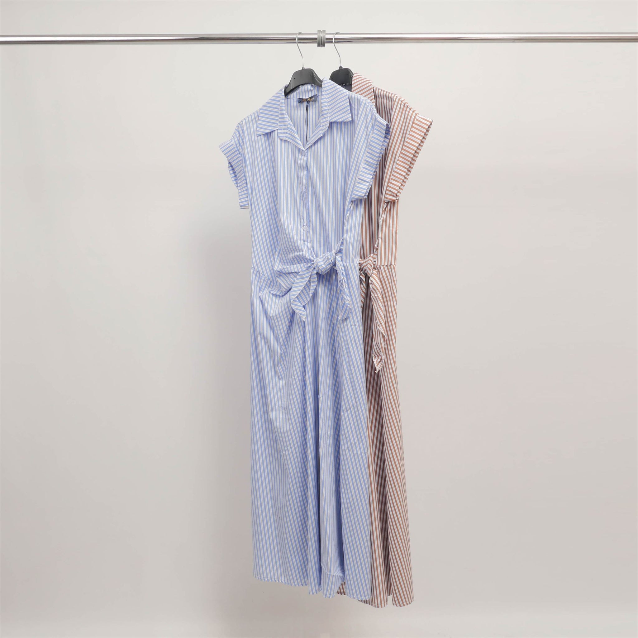 Robe chemise longue à rayures avec nœud taille – TDM23824-2