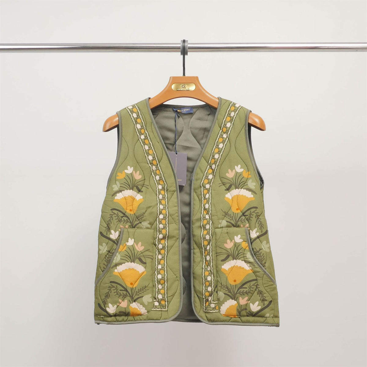 Multicolor embroidered quilted vest kd8918