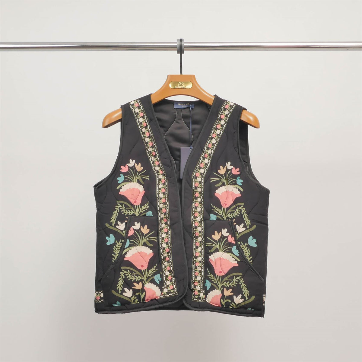 Multicolor embroidered quilted vest kd8918