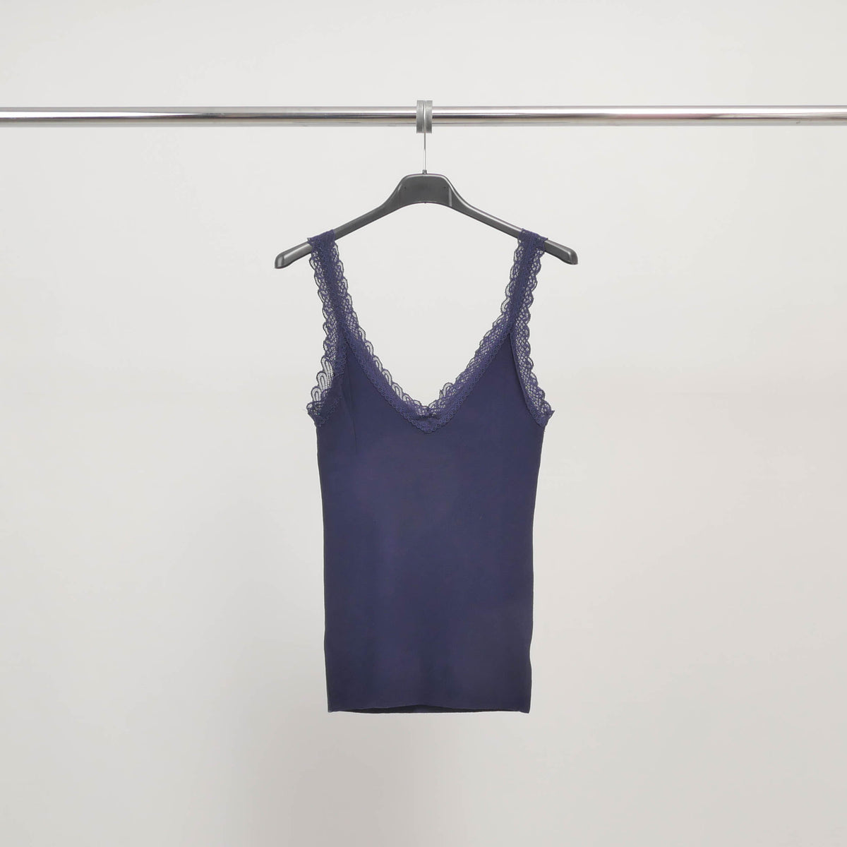 Stretch lace v neck tank top svd8002