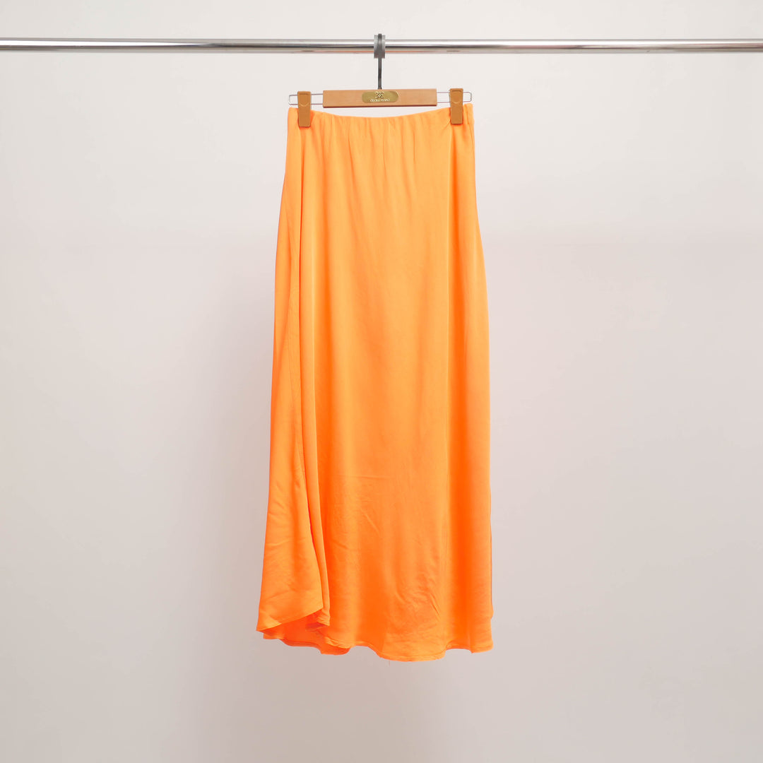 Satin midi skirt with elasticated waist KD6651VS-2