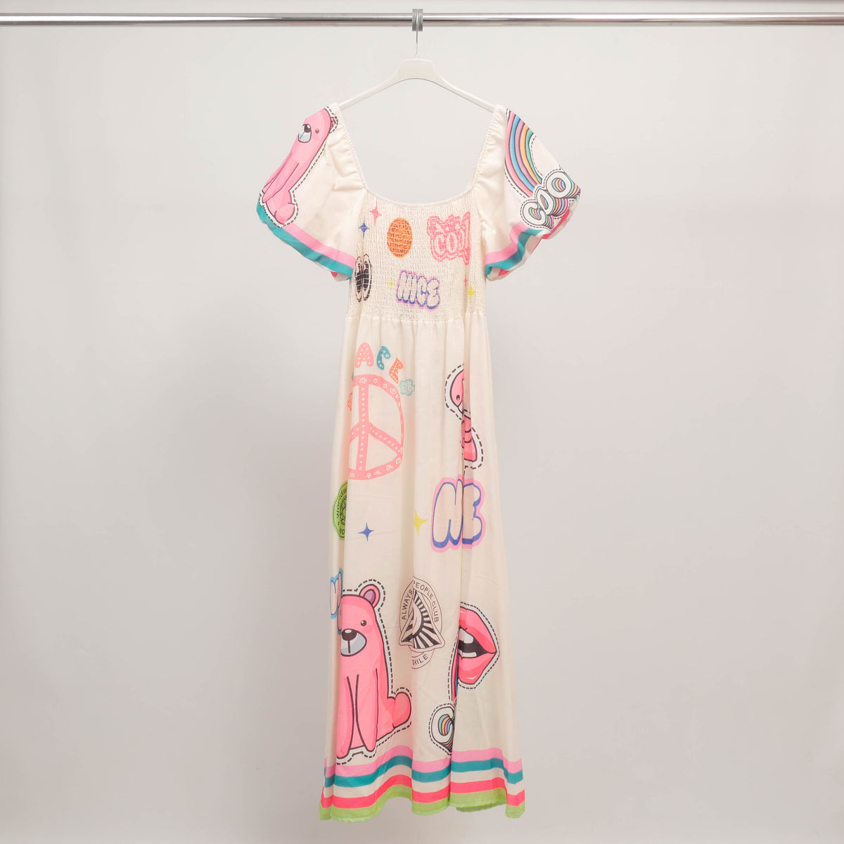 Printed maxi dress with balloon sleeves css251057