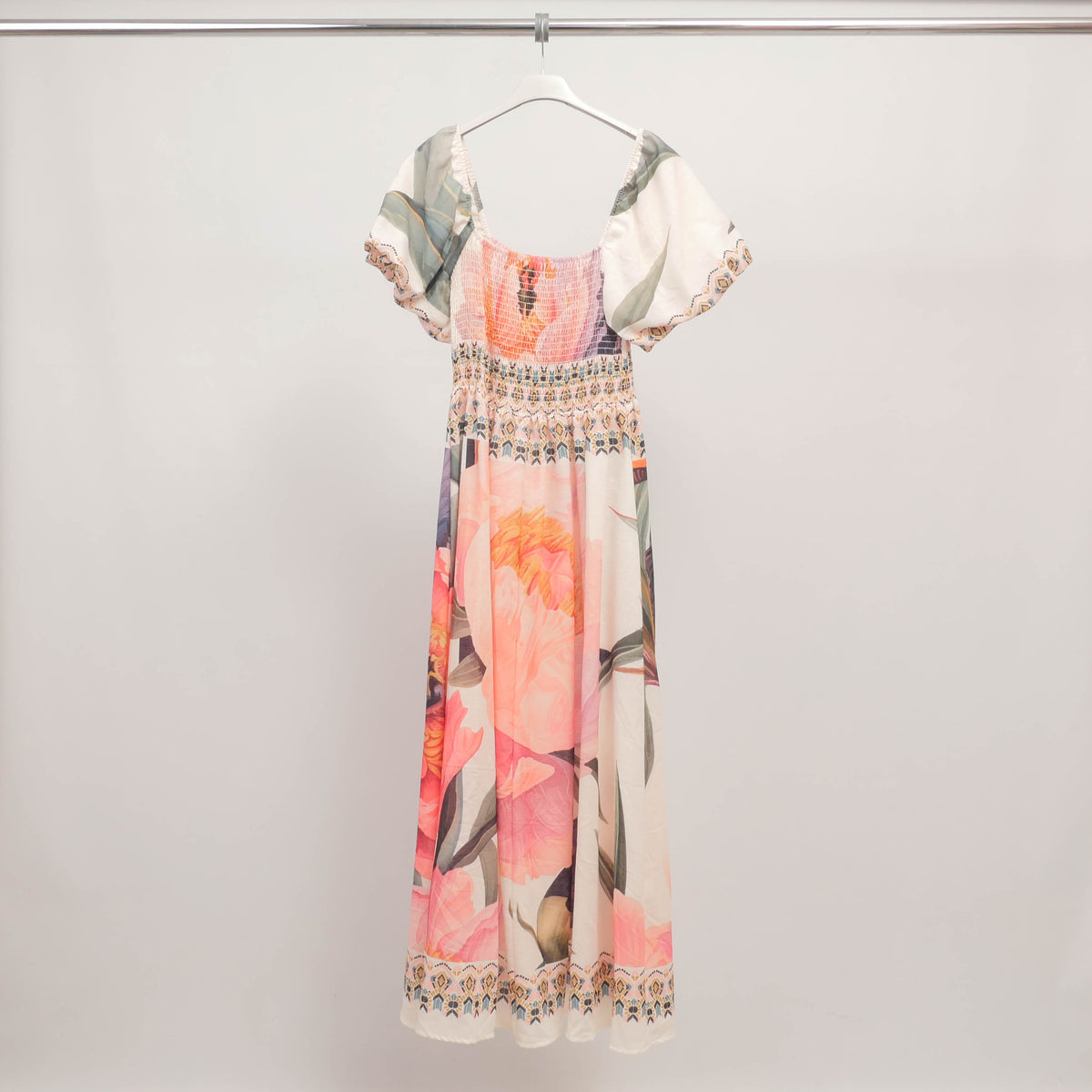 Printed maxi dress with balloon sleeves css251057