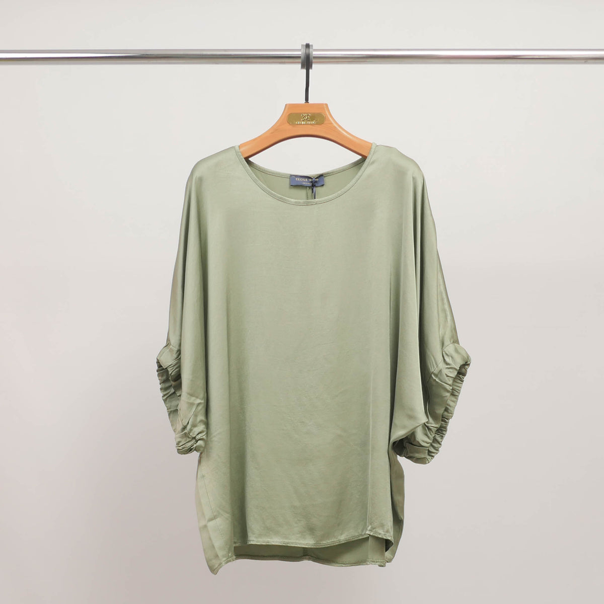 Loose fitting tunic with gathered sleeves in viscose db14270vs