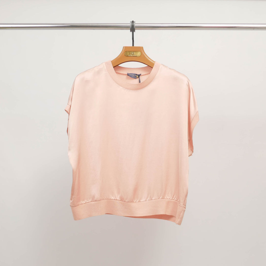 Loose-fitting short-sleeved viscose top DB80611VS