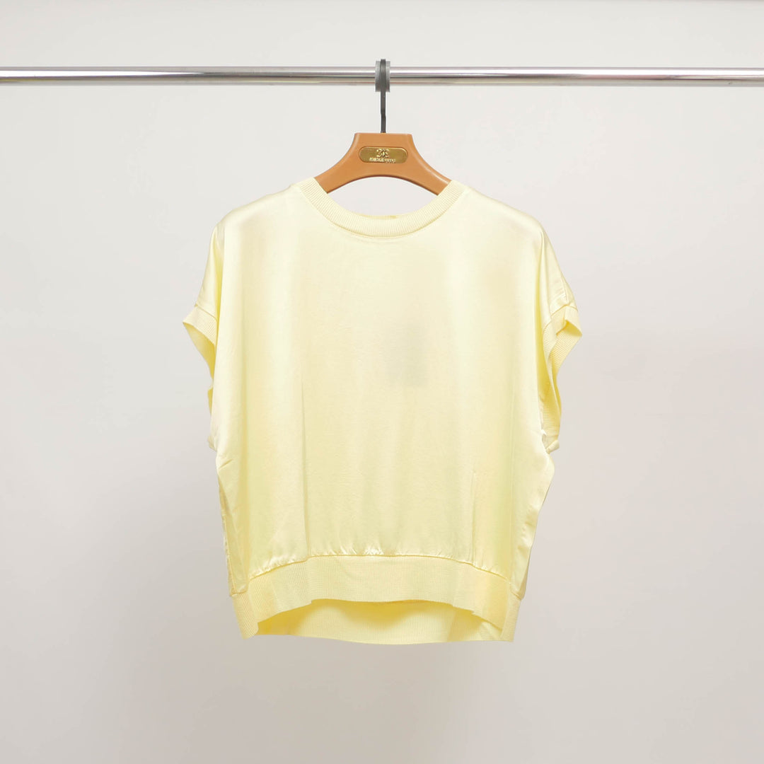 Loose-fitting short-sleeved viscose top DB80611VS