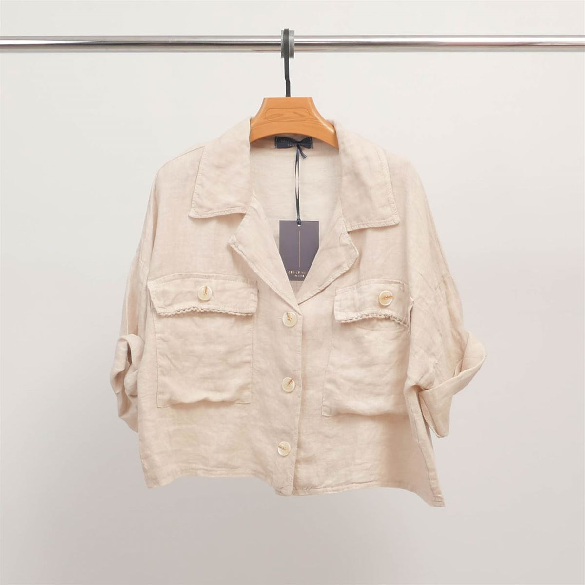 Linen shirt with rolled up sleeves yx89382
