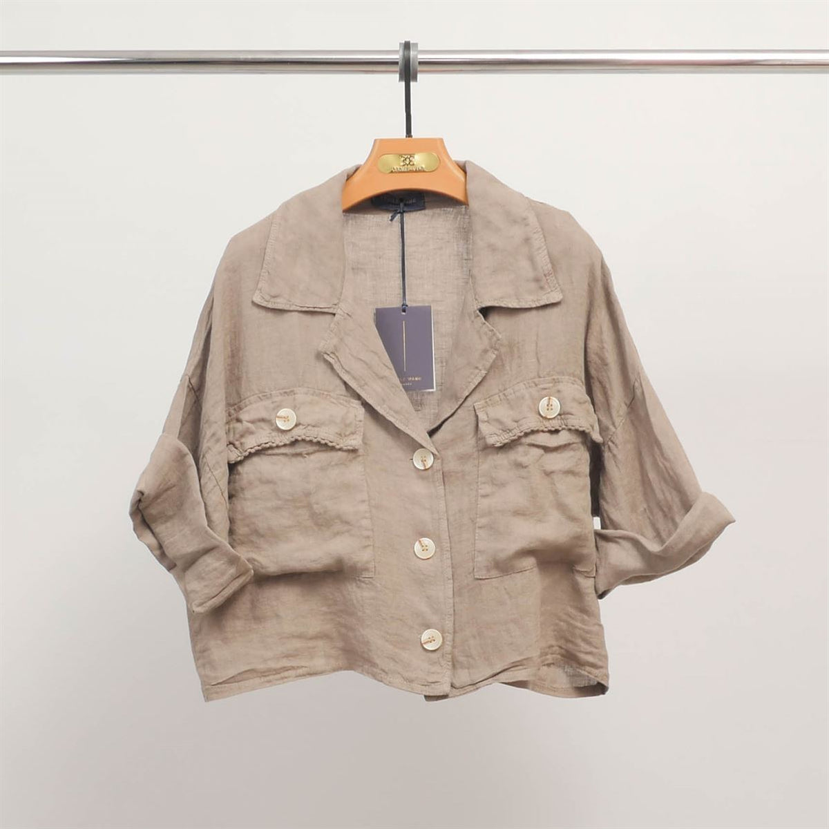 Linen shirt with rolled up sleeves yx89382