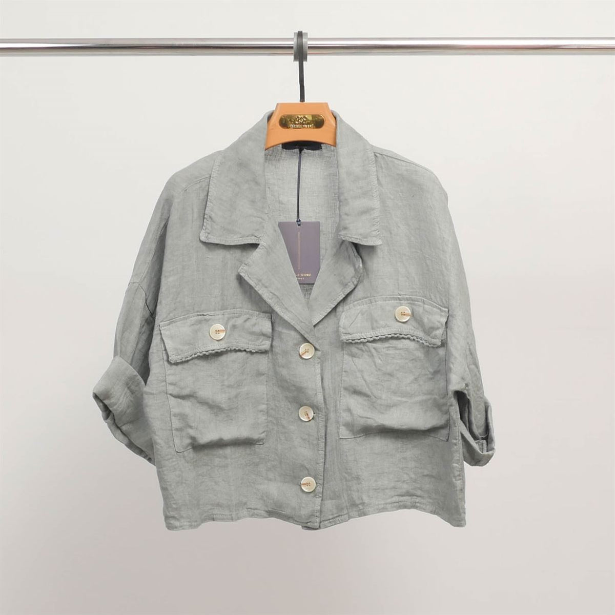 Linen shirt with rolled up sleeves yx89382