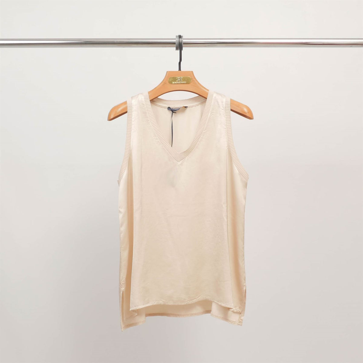 V neck tank top in fluid viscose db14446vs