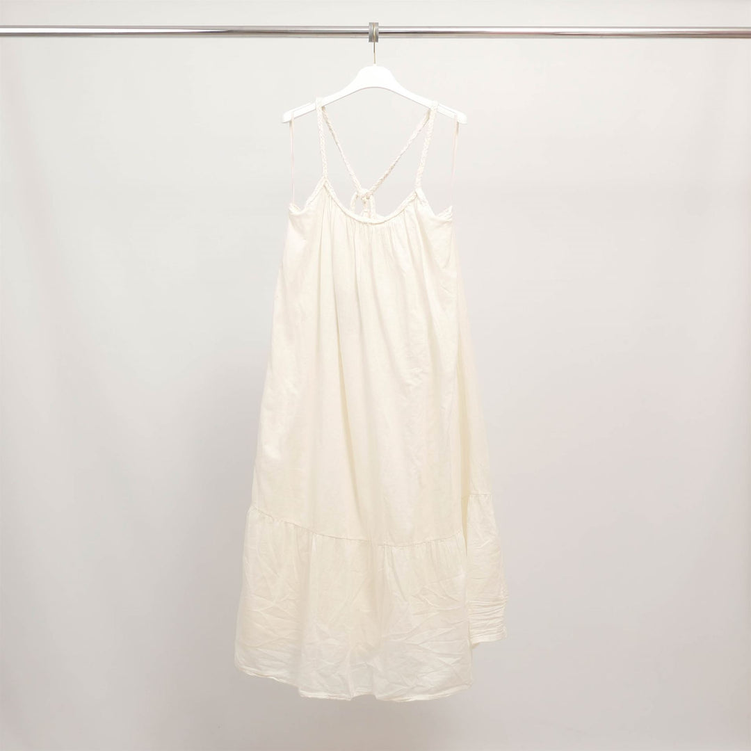 Robe bohème à bretelles tressées et volant bas – BCG01098