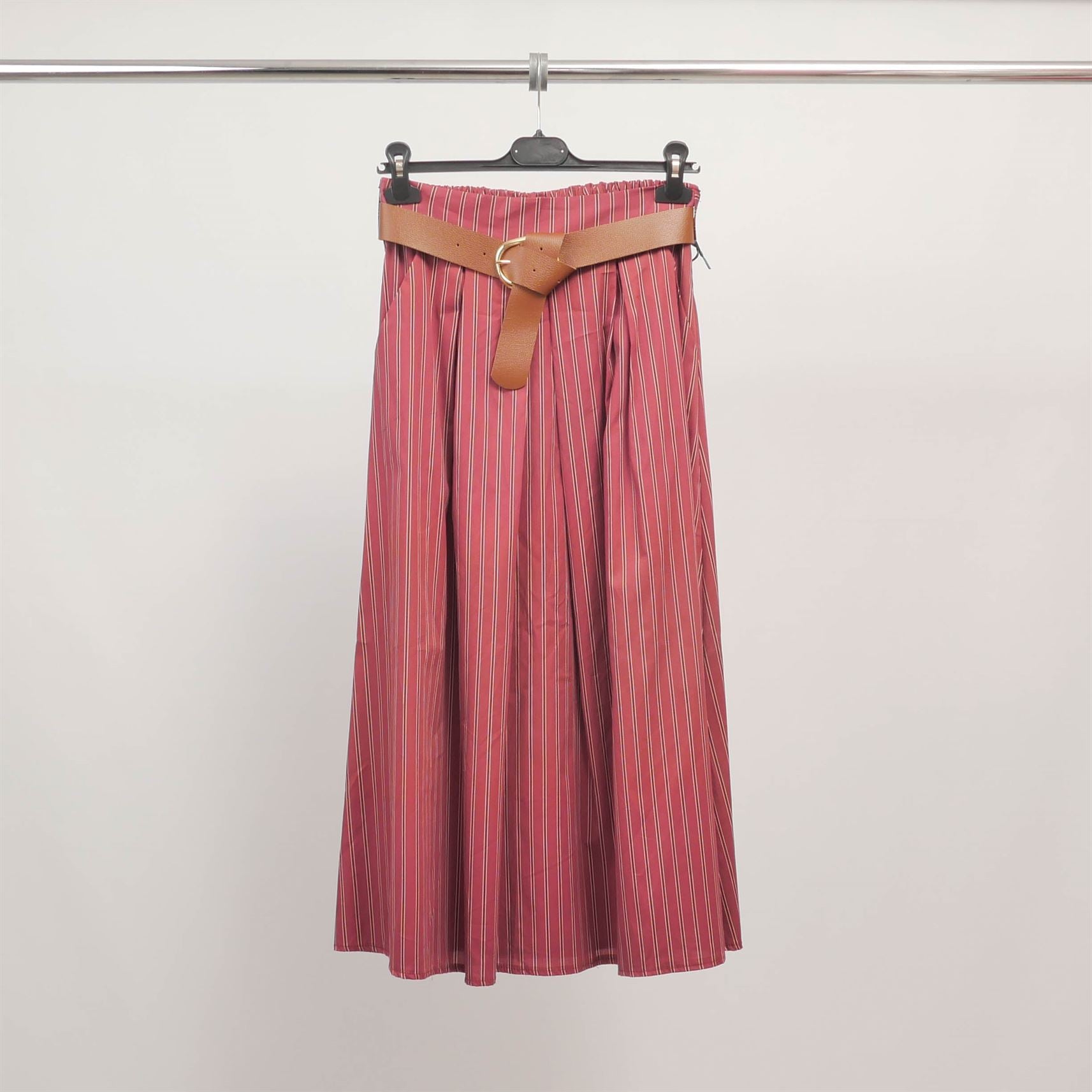 Jupe midi plissée rayée avec ceinture TDM52123-3