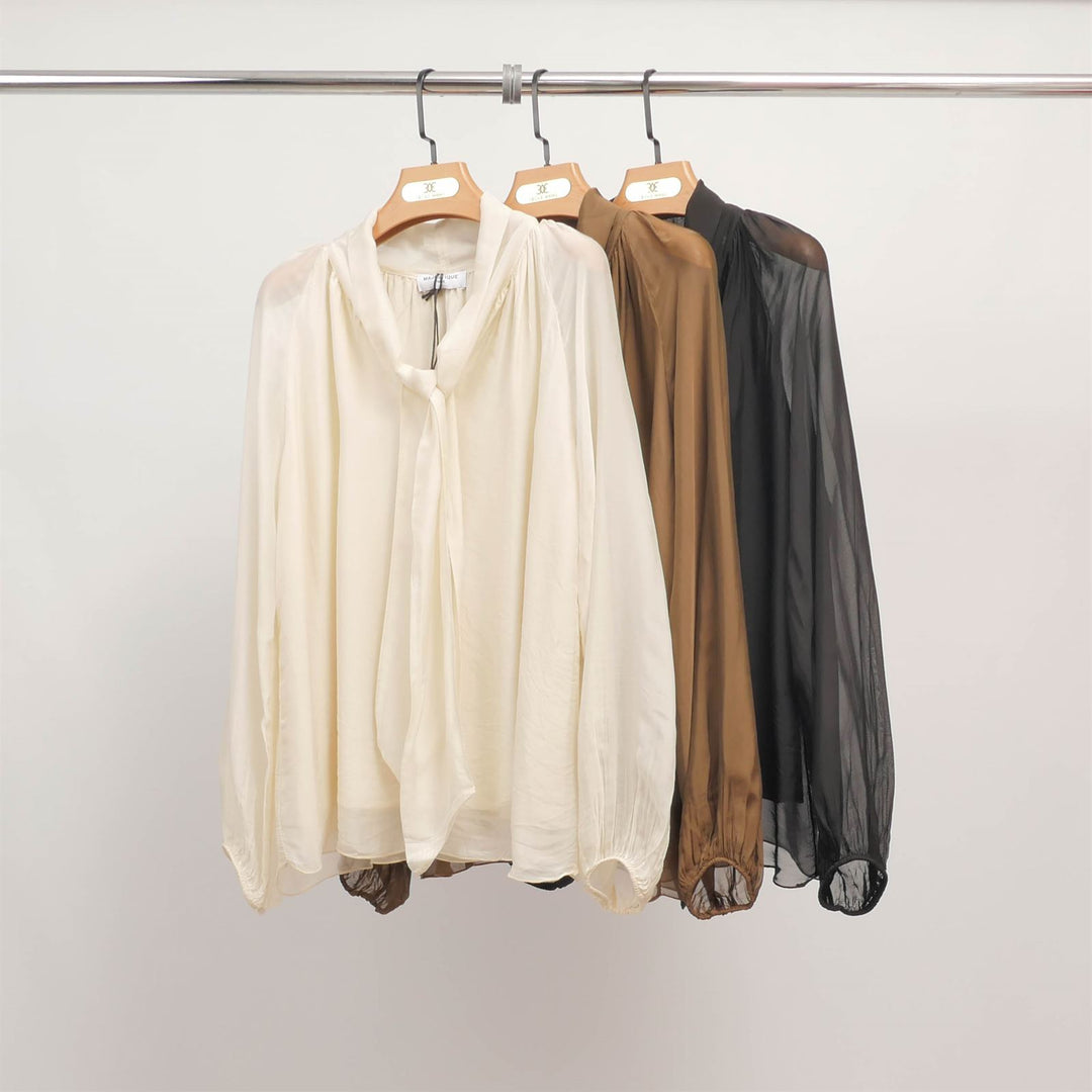 Flowy shirt with lavallière collar CFM31054