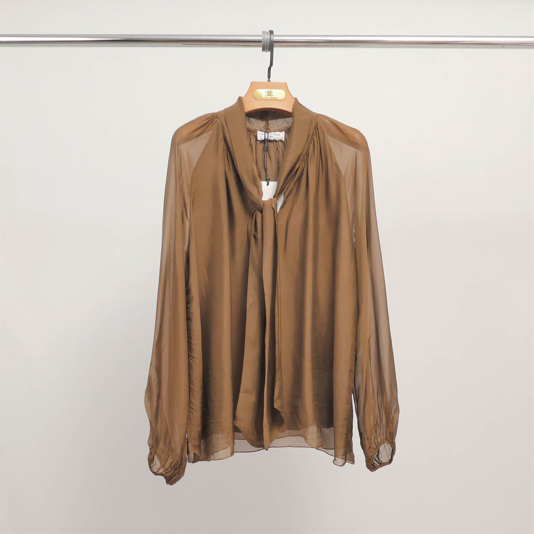 Flowy shirt with lavallière collar CFM31054