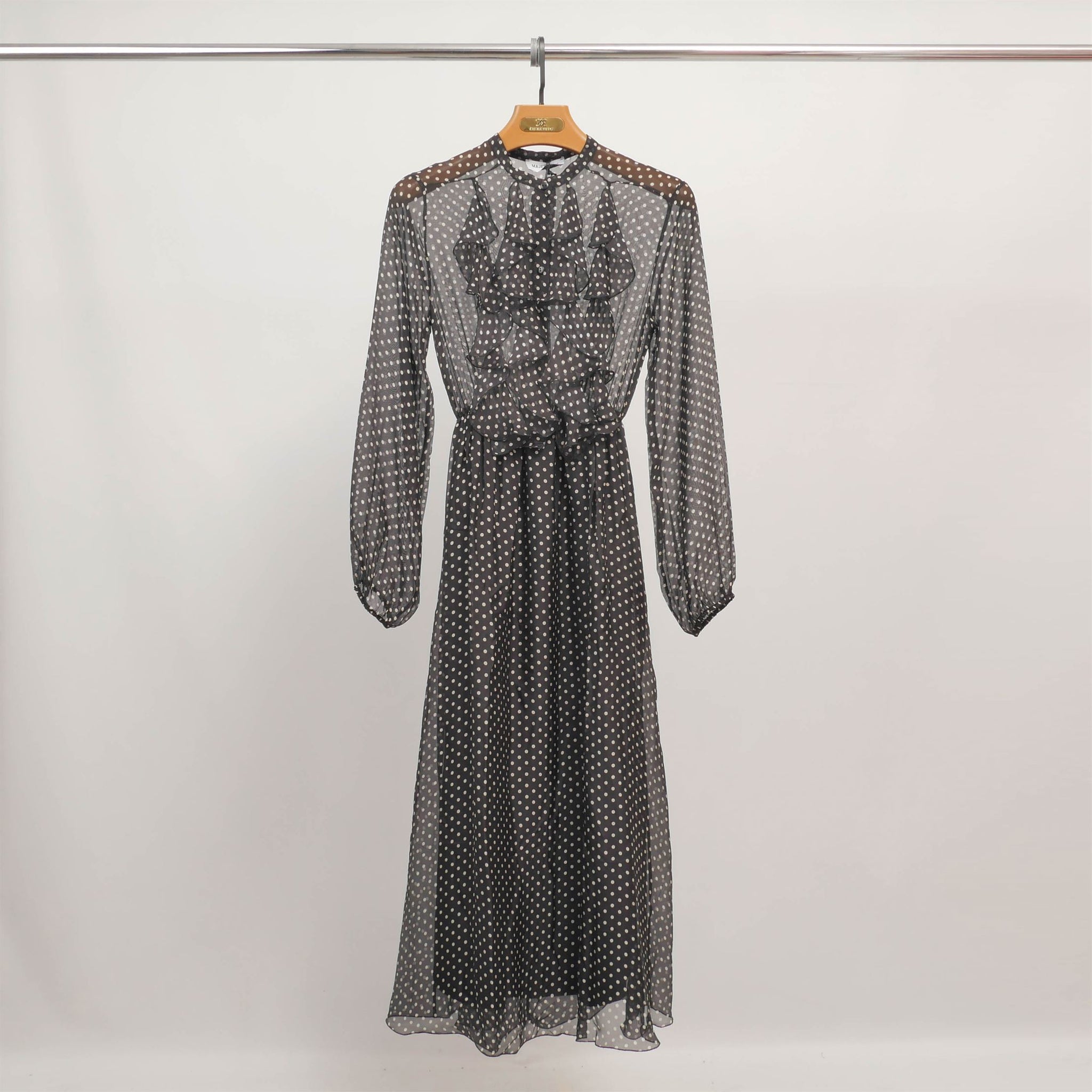 Robe longue à pois et volants CFM33047